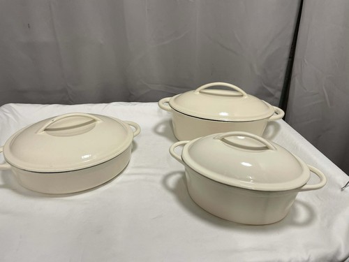 Set cast iron pots and - of,