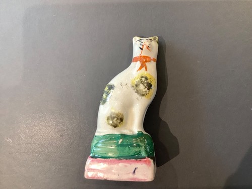 Staffordshire cat circa1875 - cat,,