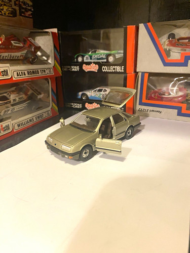 Vintage corgi 299 ford sierra - corgi,