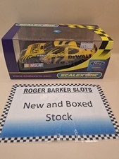 Scalextric C2594 Ford Taurus Roush Dewalt NASCAR #17 1:32 Slot Car Racing