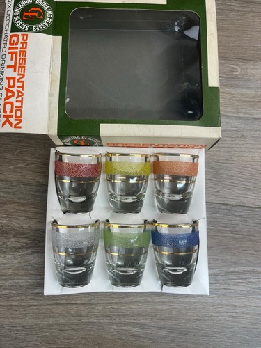 Vintage set shot glasses - of, 6