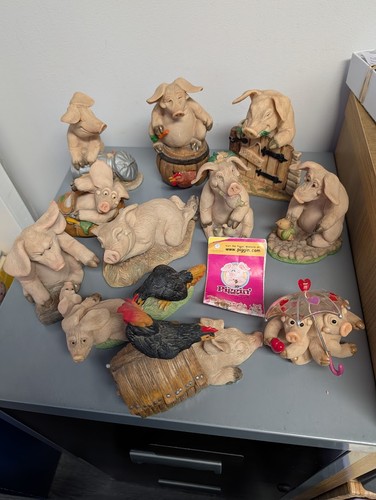 Piggin pig collectable - pig,