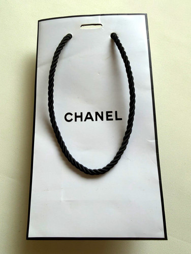 Chanel white paper gift bag - white,