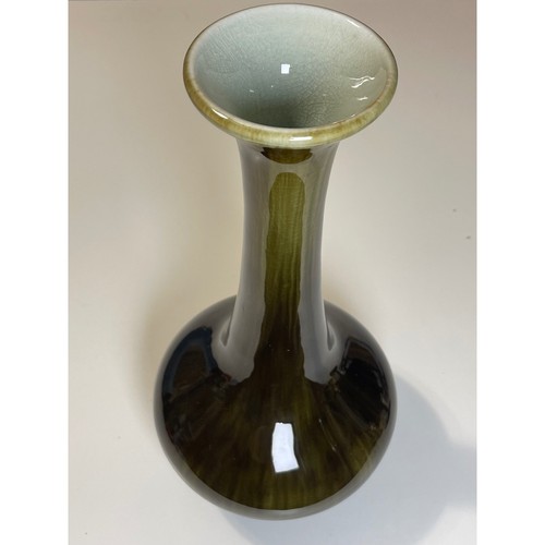 Hadley pottery tall - tall, olive