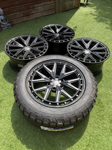 Alloy wheels off - off, road