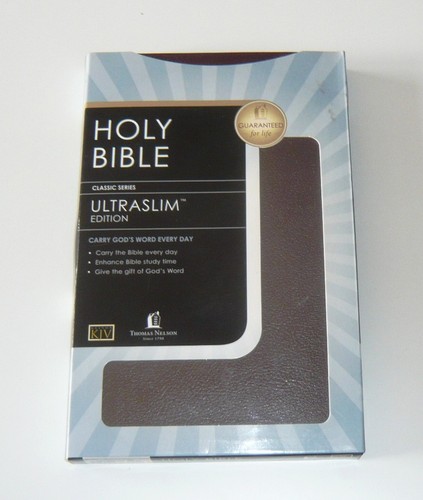 Holy bible ultra slim - –,