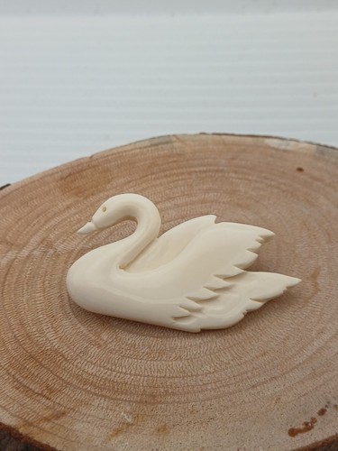 Vintage swan brooch cream - swan,