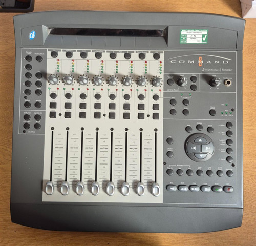 Focusrite digidesign command - digidesign, 8