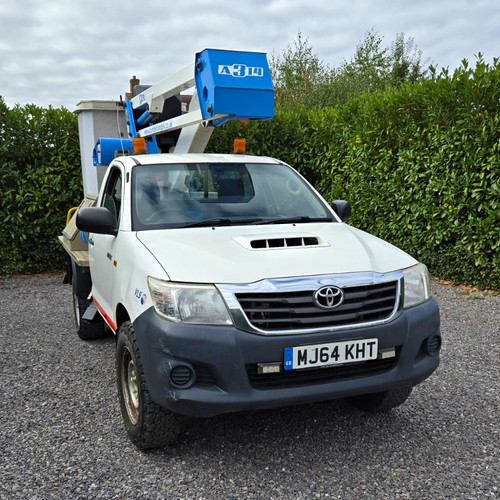 Toyota hilux cherry picker - toyota,
