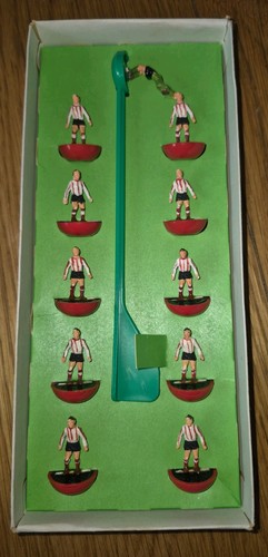 Subbuteo table soccer team - soccer, ref