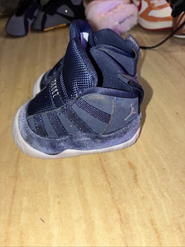 Nike air jordan - 11, crib