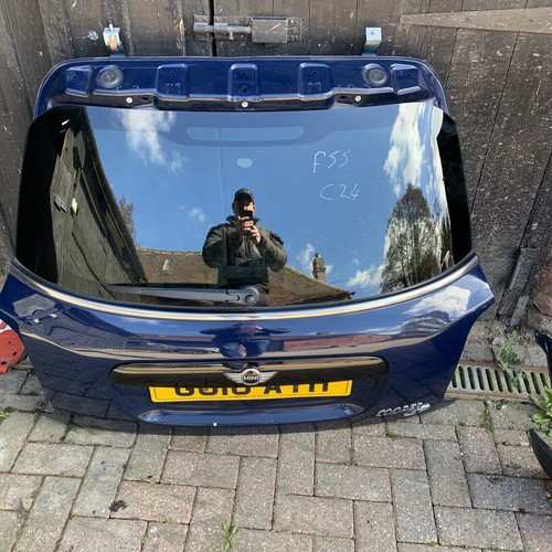 Mini cooper f55 tailgate - mini,