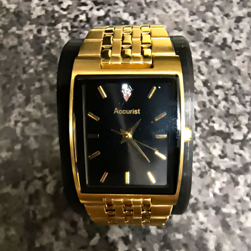 Accurist gold tone - gold, rectangular