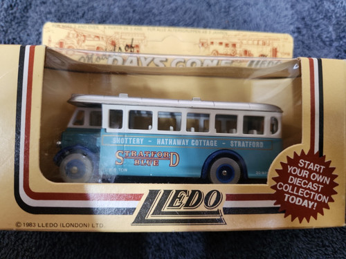 Lledo diecast bus - bus, model