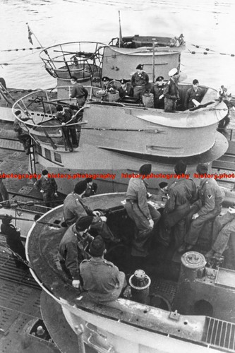 F003624 ww2 german submarines - f003624,