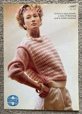 Sirdar Romance Knitting Pattern 6987 Two Colour Panels Batwing Sweater 30-40”