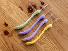 Soft Touch Ergonomic Crochet Hooks set of 4