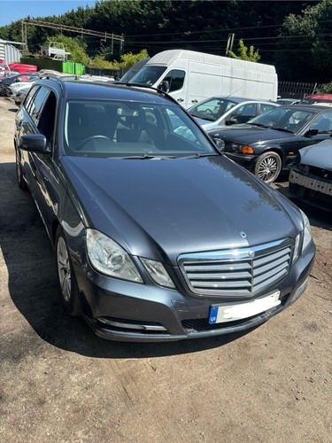 Mercedes benz class - e-class, e220