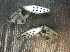 FZR1000 Front Footrest Plates