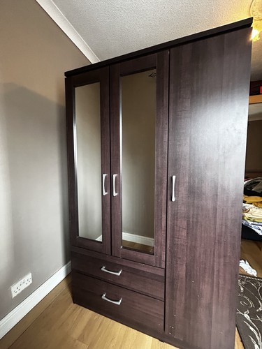 Wardrobe with drawer - with,
