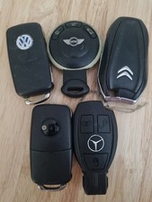JOB LOT OF 5 USED CAR KEYS IN