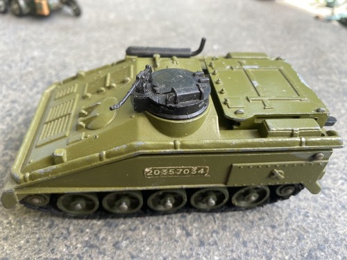 Dinky toys alvis scorpion - dinky,