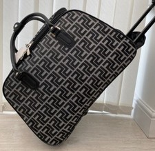 Frenzy Designer Travel  Duffle Bag Gym Overnight Wheels Tote Carry on Luggage