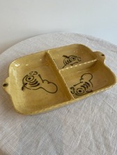Mustard 1960s Peter Holdsworth Ramsbury Slipwear Dish With Fish Design