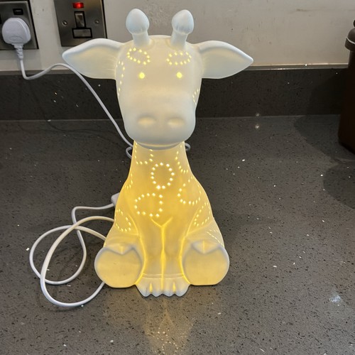 Belleek living giraffe - living,