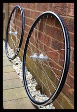 HANDBUILT Hope RS4 road hubs