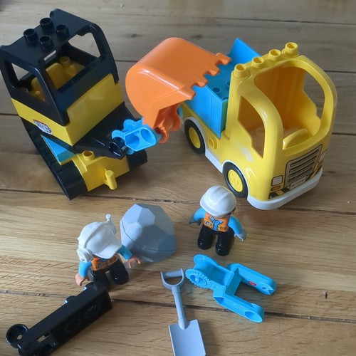 Lego duplo truck - duplo:, tracked