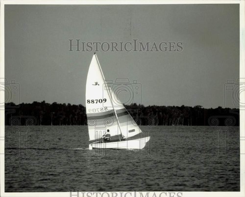 1993 press photo visitor - 1993,