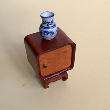 Scale dolls house chinese - 1:12,