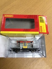 Hornby R6510 BR 20 Ton CAR