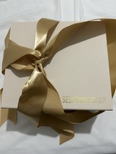 Selfridges & Co Magnetic Close