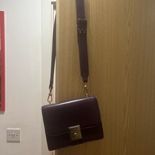 CHARLES & KEITH Boxy Push Lock