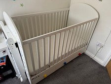 IKEA GONATT Cot with Mattress + Drawer . Very good condition.