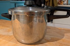 Fissler Vitavit Pressure Cooker   Made in Germany