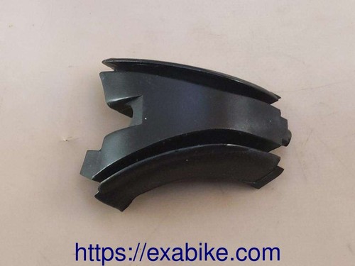 Plastic element for - element,