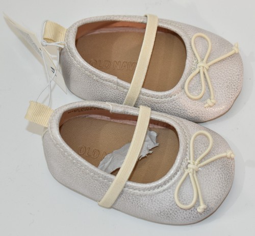 Old navy shoes - gold, size