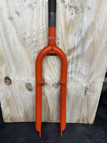 Rigid steel mountain bike - gt,