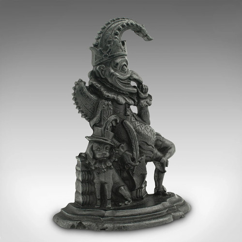 Antique punch doorstop - mr,