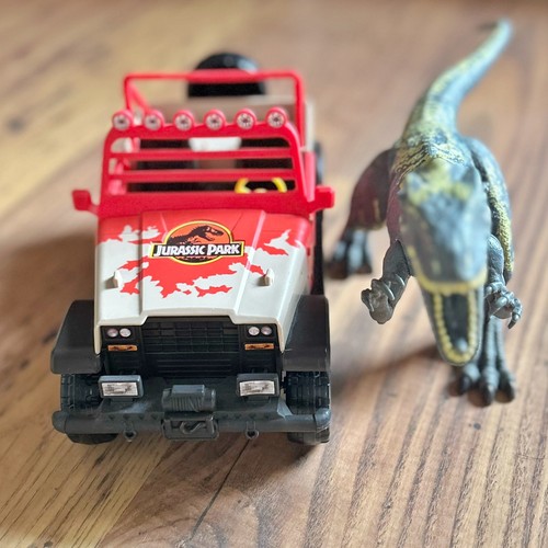 Jurassic park jeep - park,