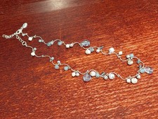 NEXT - NECKLACE - 18" SILVER TONE METAL CURVED LINK CHAIN WITH BLUE GLASS BEADS