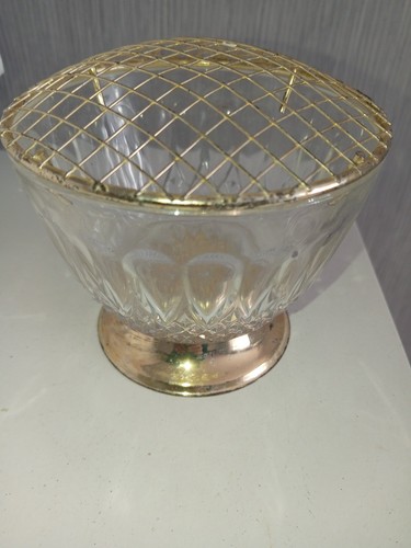 Vintage cut glass - bud, /