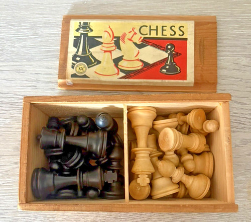 Vintage wooden staunton chess - wooden,