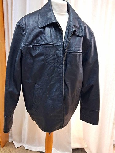Wallace sacks men - wallace, black
