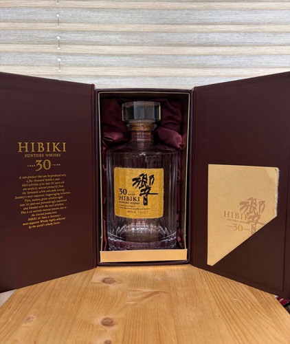 Suntory whiskey hibiki - whiskey, 30