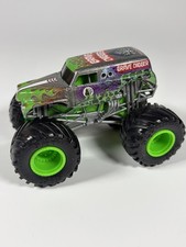 Monster jam grave digger - monster,