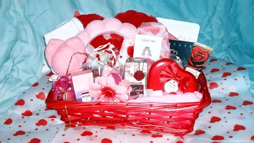 Valentine day gifts for - day,